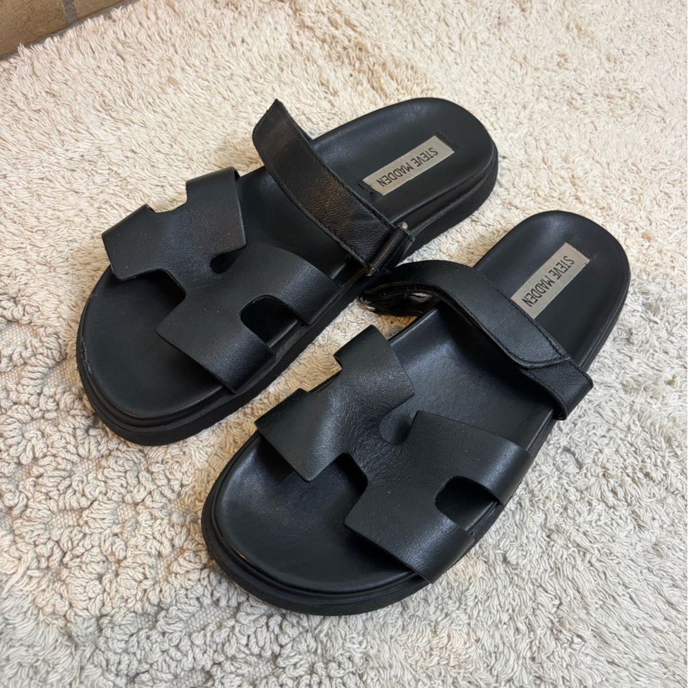 Steve Madden Mayven Footbed Sandals